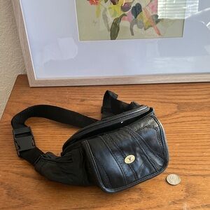 Elegant Black Leather Crossbody Bag